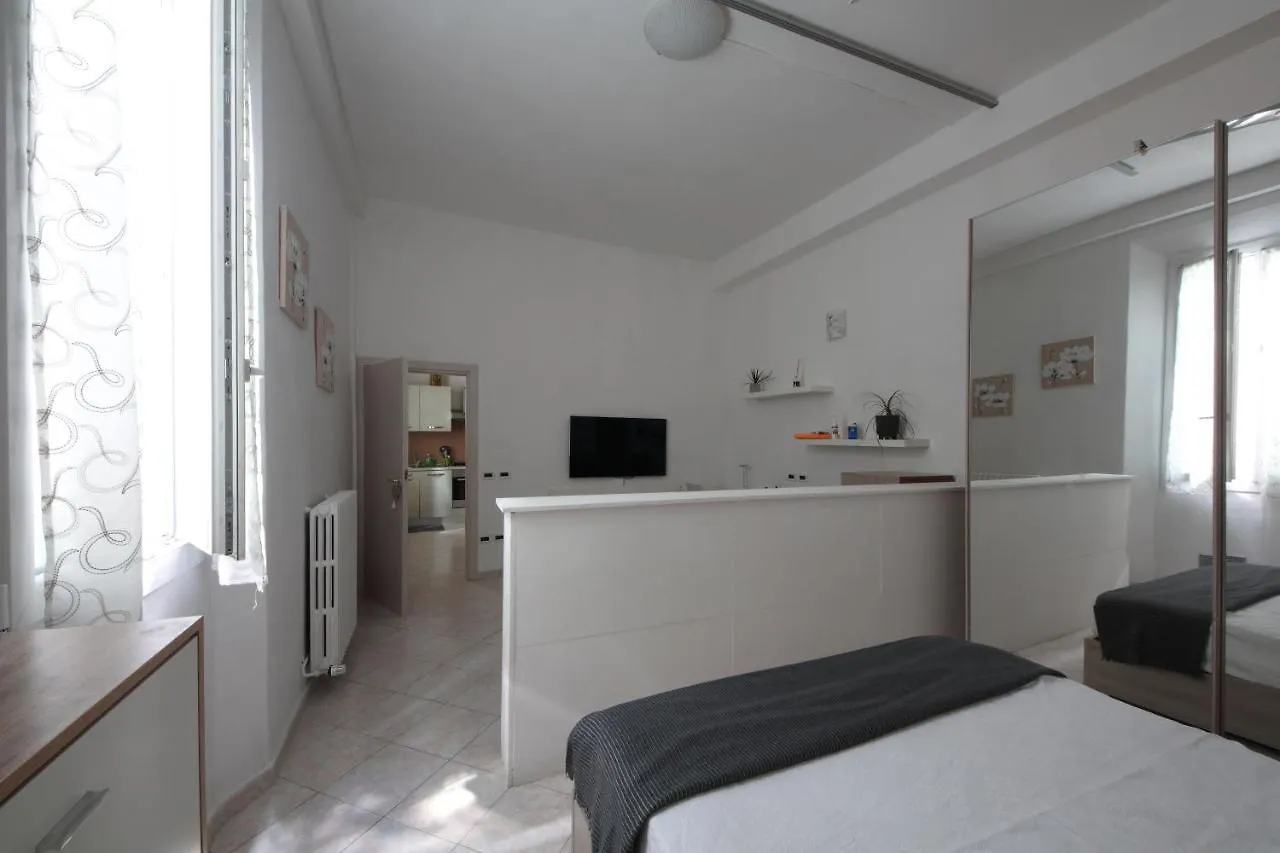 Apartment La Casa Di Gigi Tra Fiera E Universita Bologna Italy